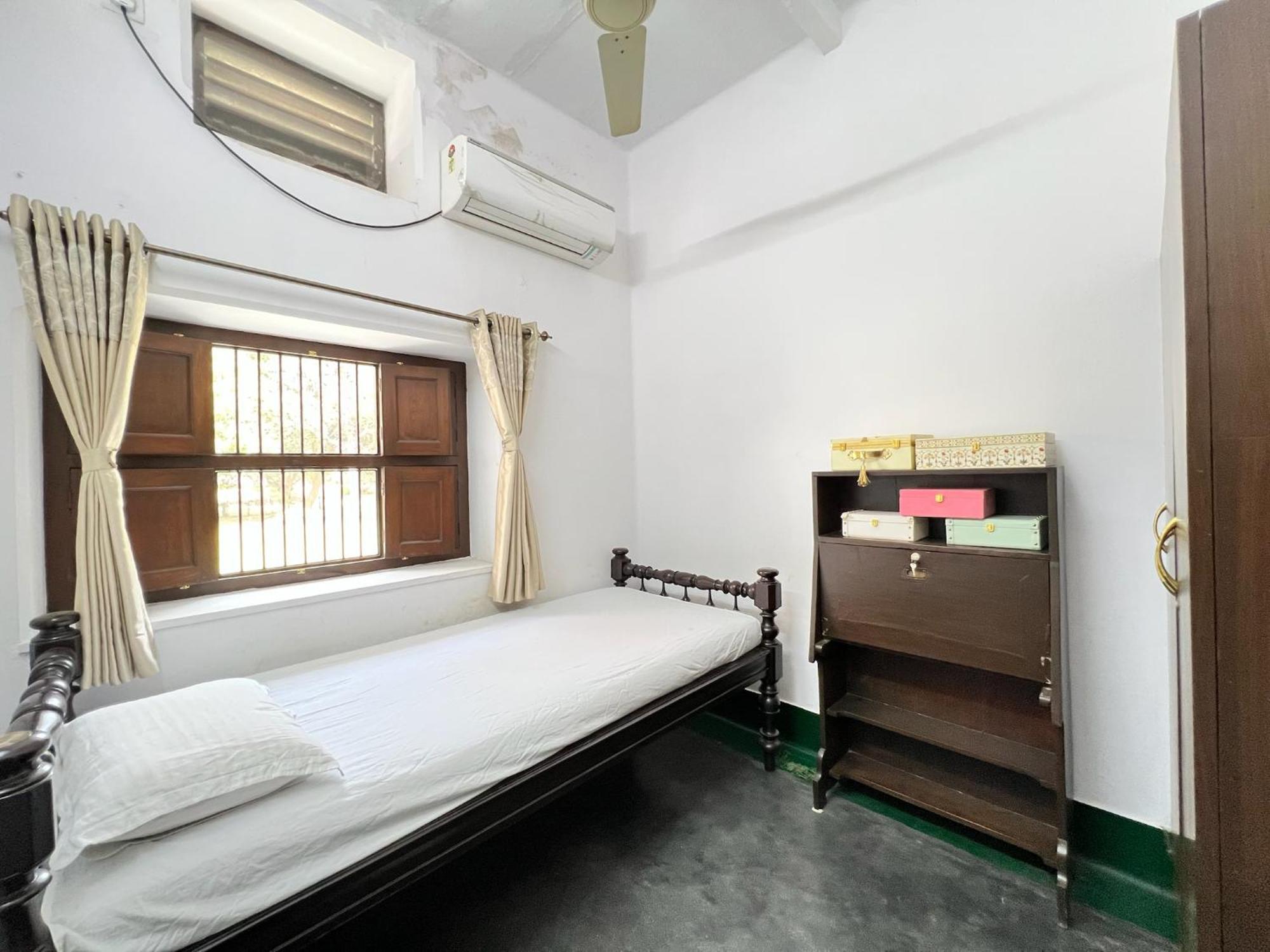 Laxmi Nivas 1949 Bed & Breakfast Secunderabad Exterior photo